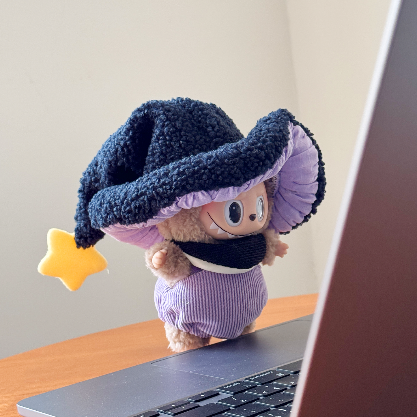 Wittle Wizard / Excluding the doll