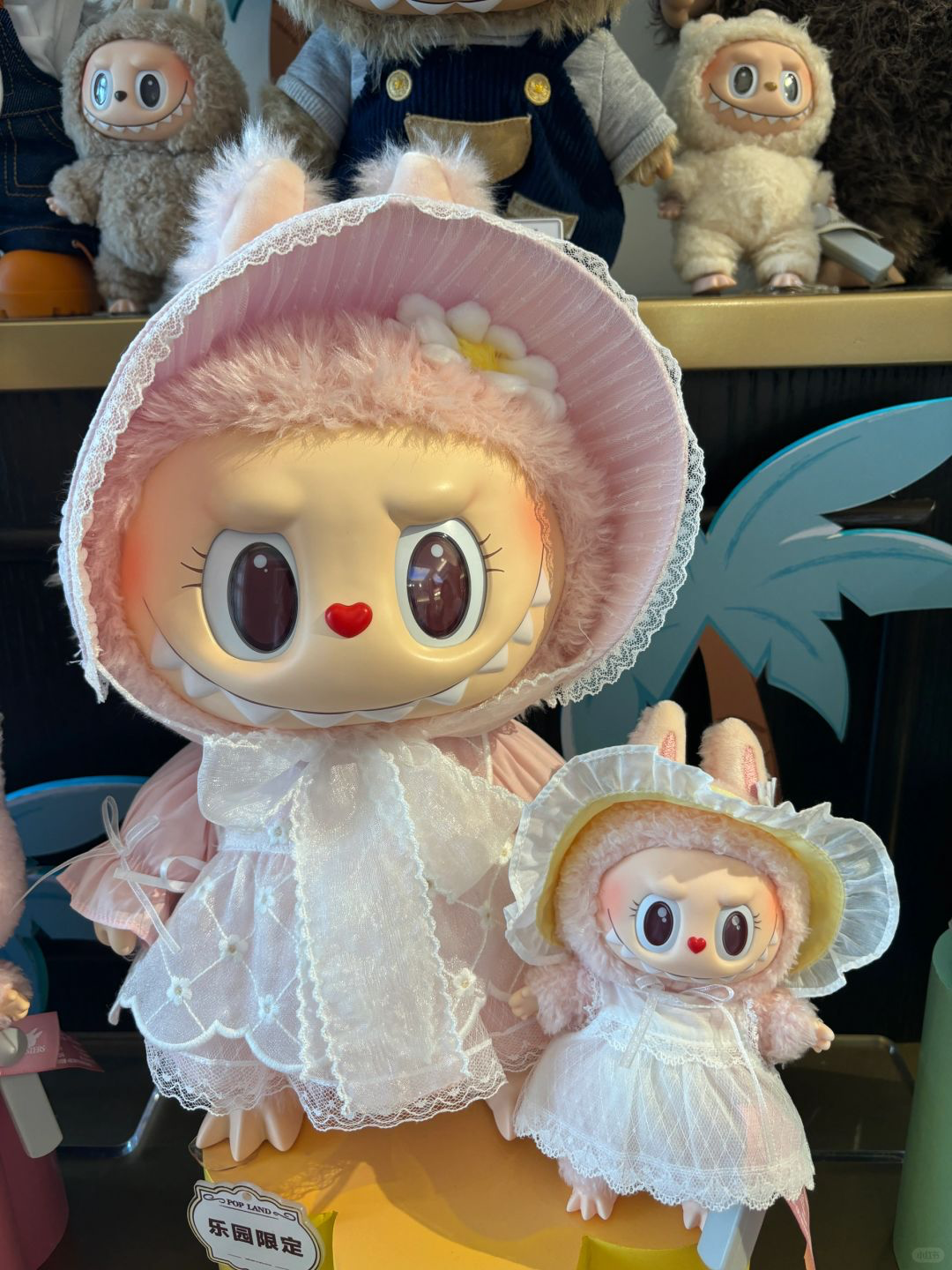 The Monsters Fall Into Spring-Vinyl Plush Doll(I‘m scented)