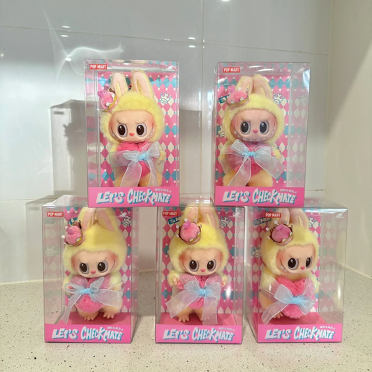 THE MONSTERS Let's Checkmate Series-Vinyl Plush Hanging Card