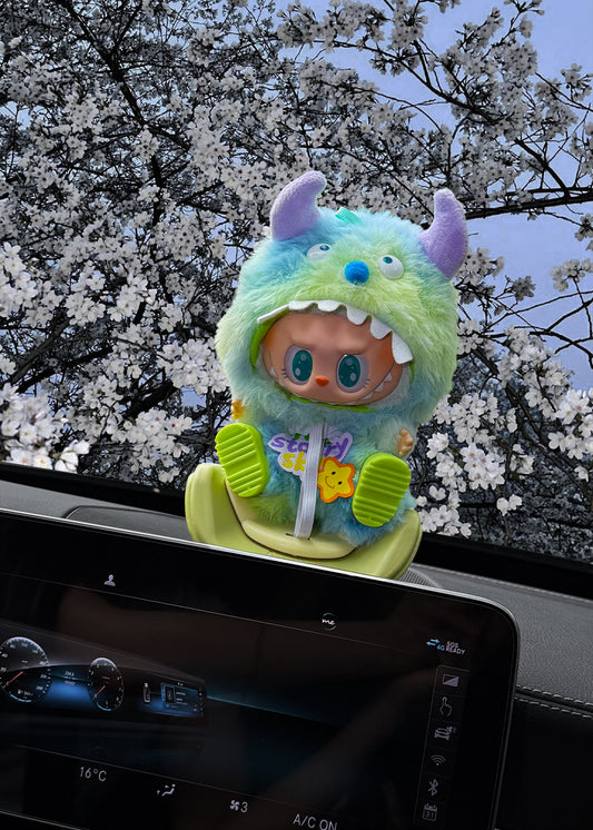 Labubu's Kawaii OOTD: Monster Joy Bundle!（Including doll)